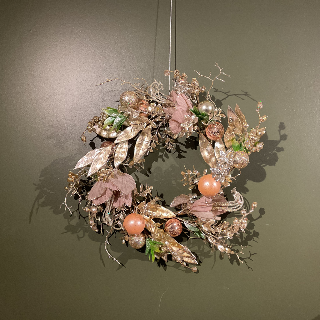 Berry Wreath Gold 232571 Shatchi Mulligans of Ballaghaderreen