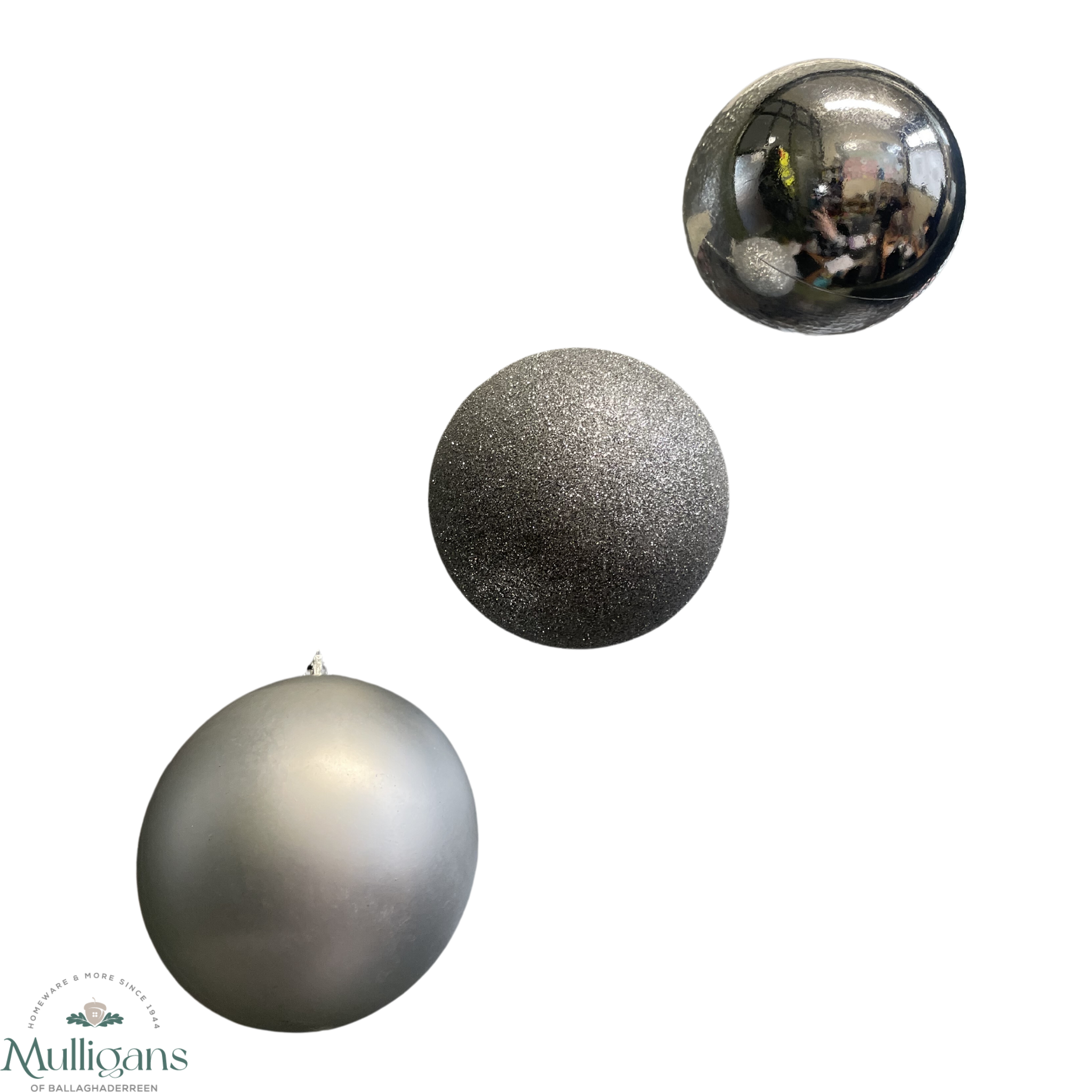 Deluxe 3 pcs, 10cm Baubles (Silver) - Mullligans of Ballaghaderreen  