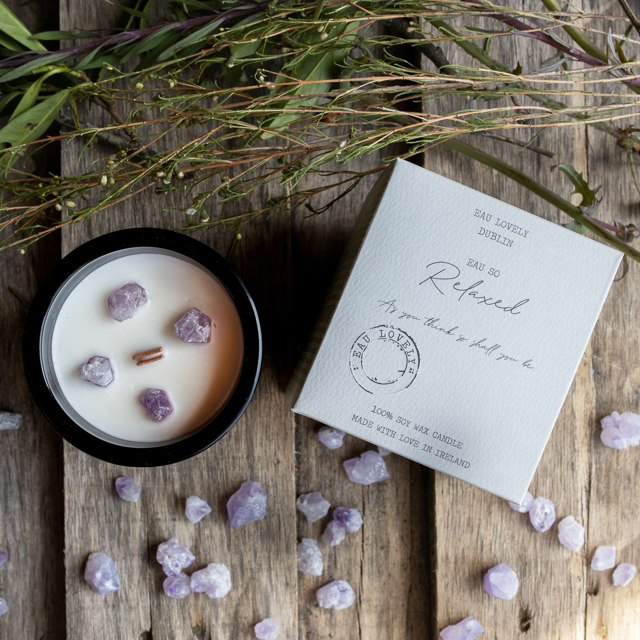 EAU So Relaxed Candle (with Amethyst Gemstone). - Mulligans of Ballaghaderreen 