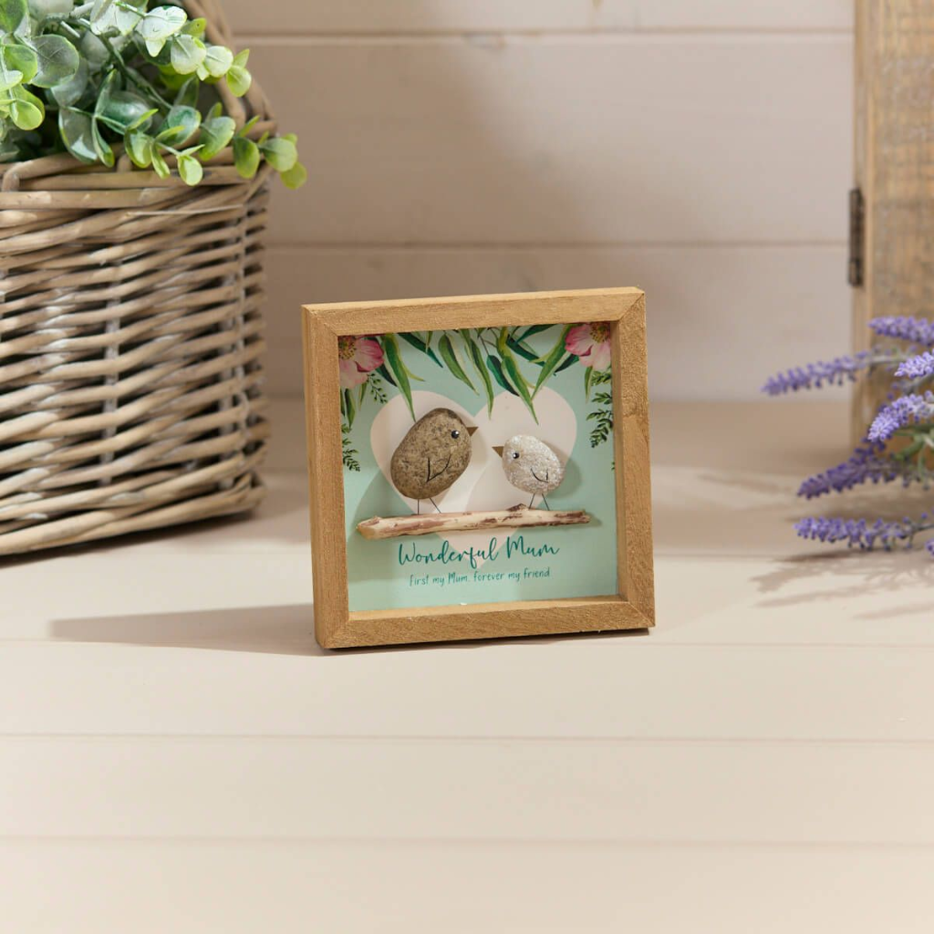 FLORAL FEATHERED WOOD FRAMED MUM PLAQUE WITH RESIN BIRDS 8FE121 Richard Langs Mulligans of Ballaghaderreen 