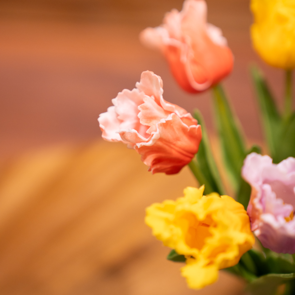 Faux Tulips Bundle in Vase TL7440 Tara Lane Mulligans of Ballaghaderreen