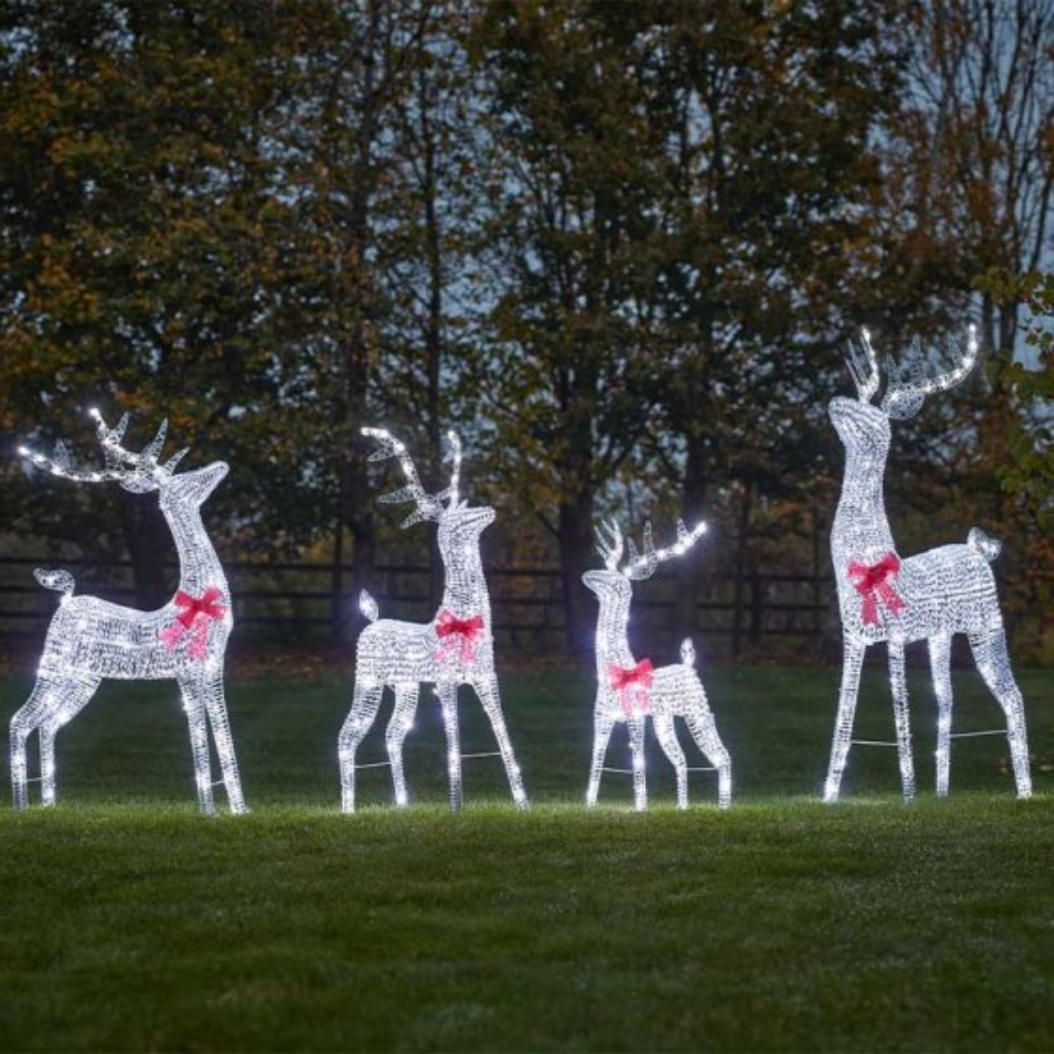GlitterTwist Reindeer 140cm - Silver 2506051 Smart Garden Christmas Mulligans of Ballaghaderreen