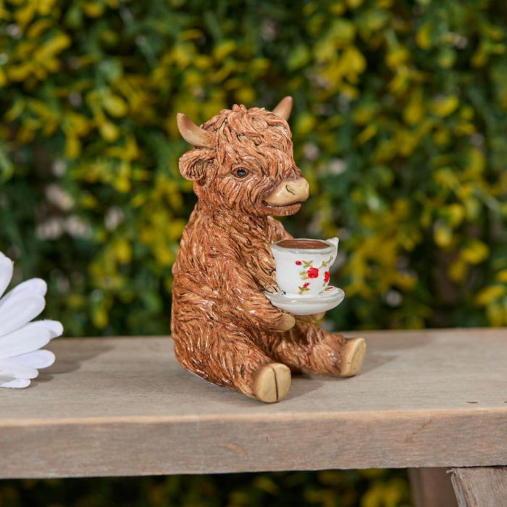 Highland Cow with Teacup Ornament 7HL353 Richard Langs Mulligans of Ballaghaderreen