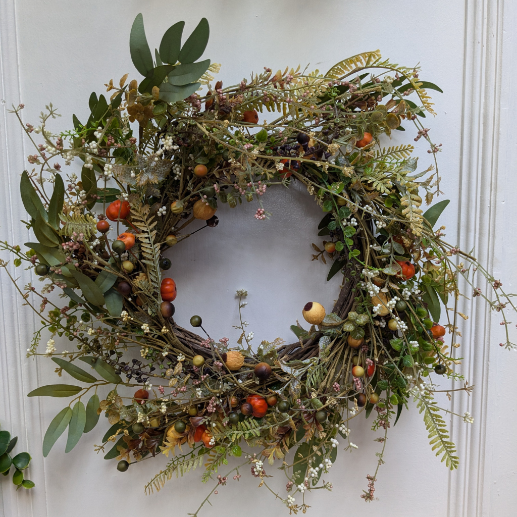 Mini Pumpkin and Berries Wreath Y31 41749 Tara Lane Mulligans of Ballaghaderreen