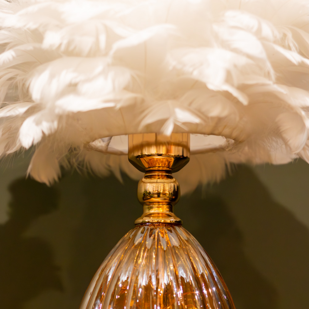 Raya - LED Base Feather Lamp in White 40cm