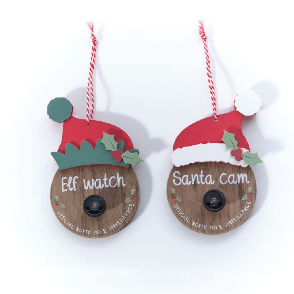Santa and Elf Surveillance Cam 8XA486 Richard Langs Mulligans of Ballaghaderreen