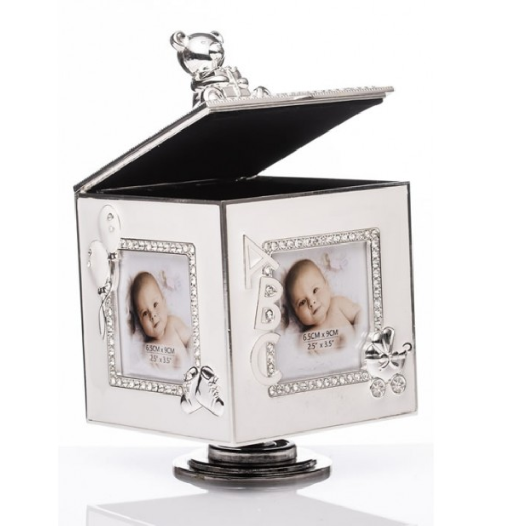 Giftware & Accessories