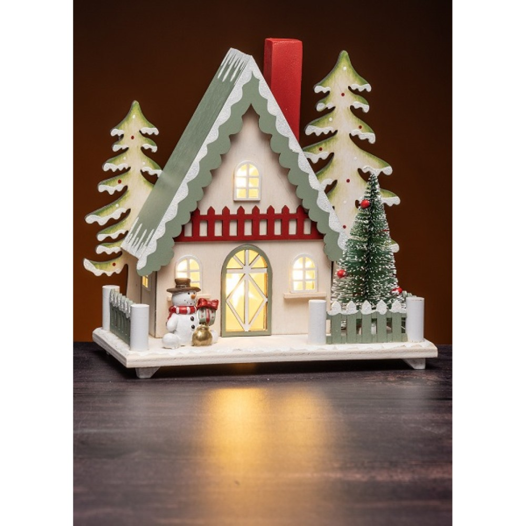 The Grange Collection Wooden LED House with Snowman Kirkwood XM15 Mulligans of Ballaghaderreen 