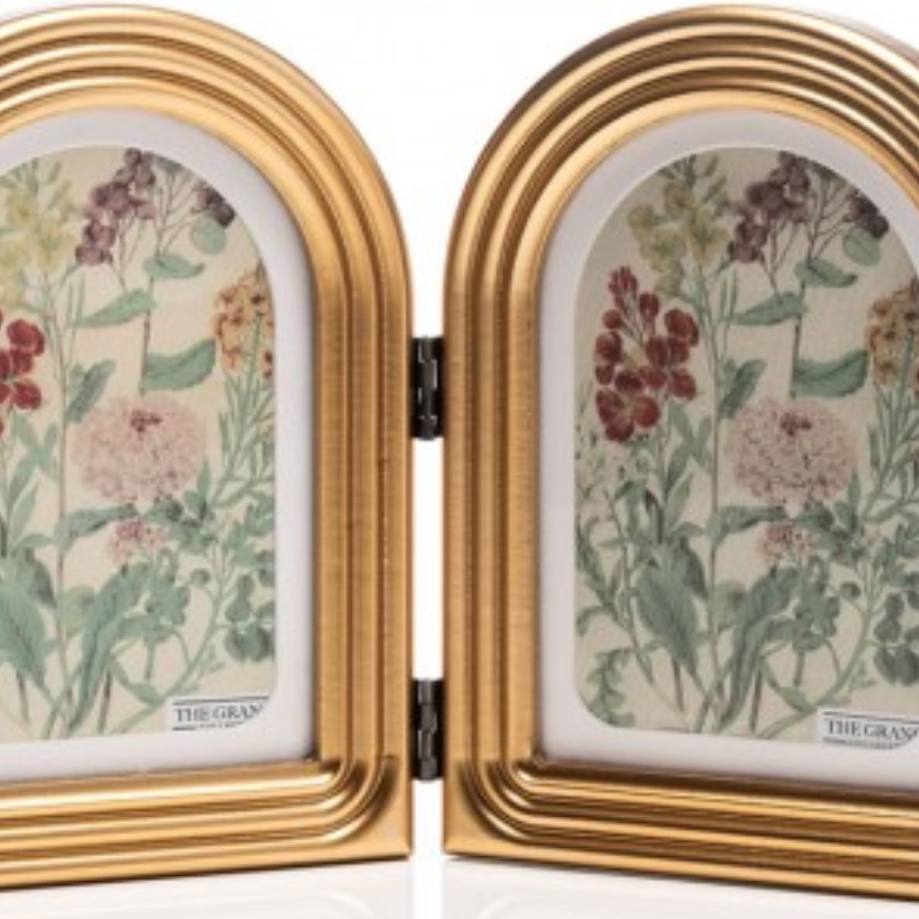 The Grange Collection Antique Arched Double Gold Frame 4x6in