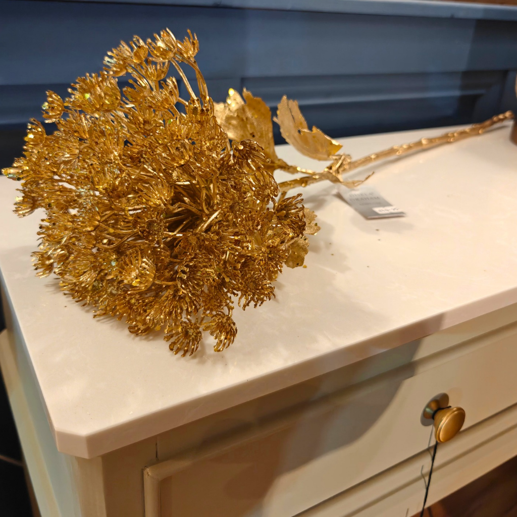 Gisela Graham - Gold Cow Parsley Spray